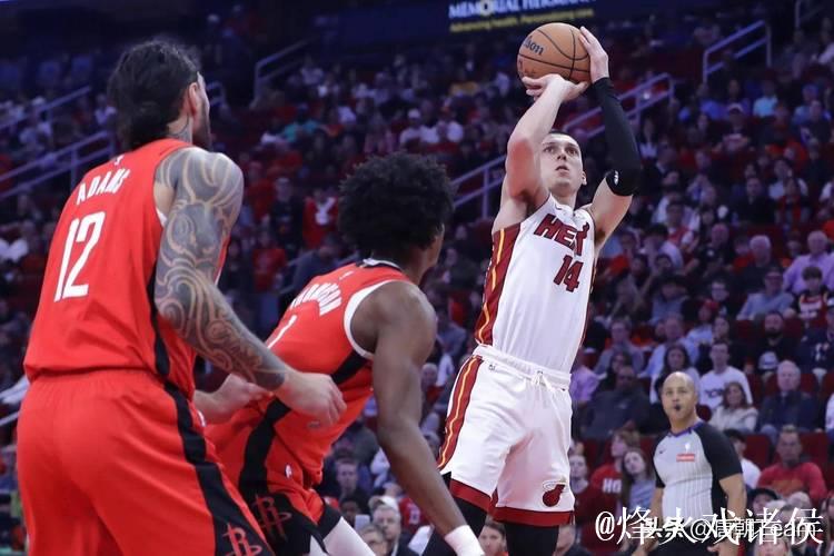 希罗34分助热火击败骑士 黄蜂力克步行者终结8连败 希罗34分助热火击败骑士 黄蜂力克步行者终结8连败